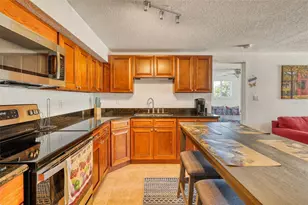 2605 Sunnybrook Dr, Sarasota, FL 34239 - Photo 27