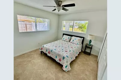 2605 Sunnybrook Drive, Sarasota, FL 34239 - Photo 19