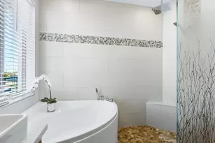 1140 Seaside Dr, Siesta Key, FL 34242 - Photo 33