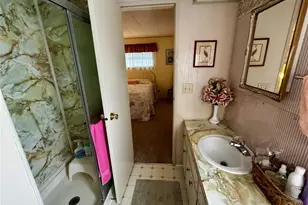 5619 Bayshore Rd, Palmetto, FL 34221 - Photo 15