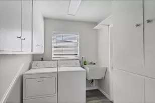 213 Giotto Dr, Nokomis, FL 34275 - Photo 17