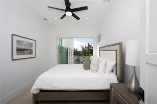 2446 Floyd St, Sarasota, FL 34239 - Photo 43