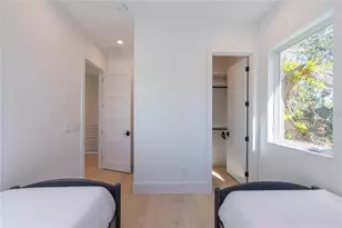 2446 Floyd St, Sarasota, FL 34239 - Photo 37