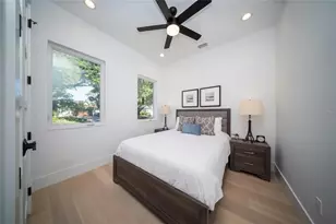 2446 Floyd St, Sarasota, FL 34239 - Photo 31