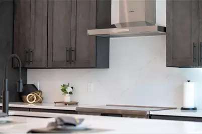 2446 Floyd Street, Sarasota, FL 34239 - Photo 13