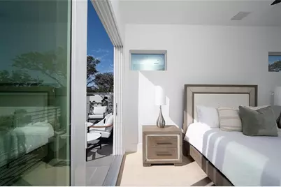 2446 Floyd Street, Sarasota, FL 34239 - Photo 47