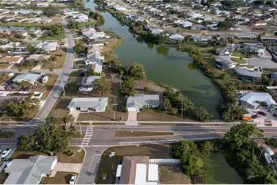 512 Shamrock Blvd, Venice, FL 34293 - Photo 3