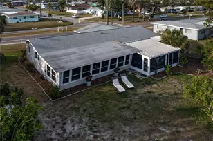 512 Shamrock Blvd, Venice, FL 34293 - Photo 5