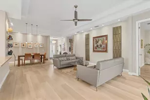 6722 W Country Club Ln, Sarasota, FL 34243 - Photo 7