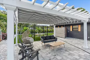 2402 Wisteria St, Sarasota, FL 34239 - Photo 35