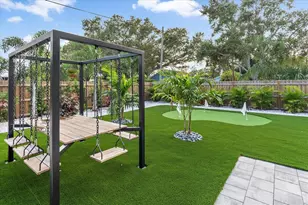 2402 Wisteria St, Sarasota, FL 34239 - Photo 41