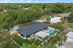 2402 Wisteria St, Sarasota, FL 34239 - Photo 55