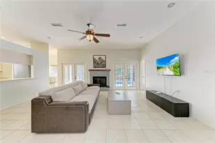 5045 82nd Way E, Sarasota, FL 34243 - Photo 5