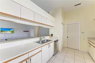 5045 82nd Way E, Sarasota, FL 34243 - Photo 13