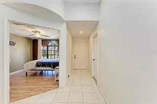 5045 82nd Way E, Sarasota, FL 34243 - Photo 3