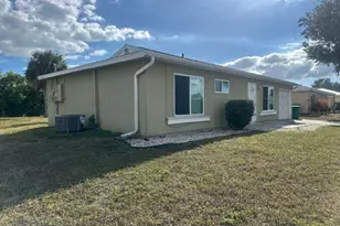 807 Dobell Terrace NW, Port Charlotte, FL 33948 - Photo 17