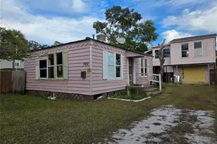 3930 Miramar Way S, Saint Petersburg, FL 33705 - Photo 1