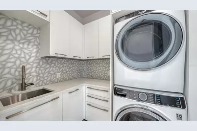 6489 Gulfside Road, Longboat Key, FL 34228 - Photo 41