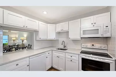 4960 Gulf Of Mexico Drive #204, Longboat Key, FL 34228 - Photo 17