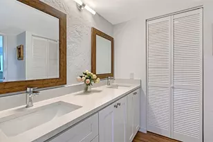 4960 Gulf of Mexico Dr, Longboat Key, FL 34228 - Photo 25