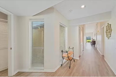 5904 Doral Drive #5904, Sarasota, FL 34243 - Photo 31