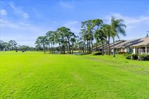 5904 Doral Dr, Sarasota, FL 34243 - Photo 3