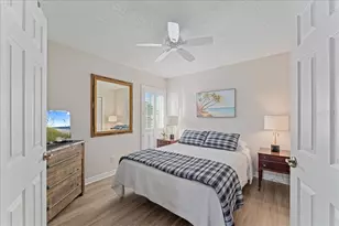 5904 Doral Dr, Sarasota, FL 34243 - Photo 17