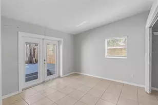 3530 Schwalbe Dr, Sarasota, FL 34235 - Photo 19