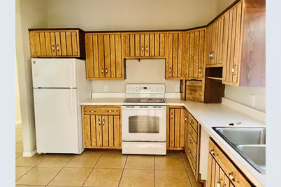 3530 Schwalbe Drive, Sarasota, FL 34235 - Photo 7