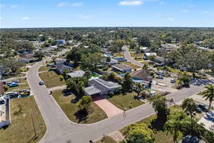 3530 Schwalbe Dr, Sarasota, FL 34235 - Photo 35