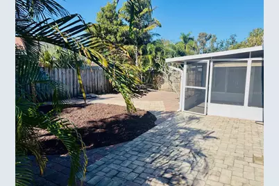 3530 Schwalbe Drive, Sarasota, FL 34235 - Photo 21