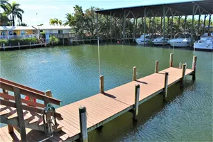 570 Blackburn Point Rd, Osprey, FL 34229 - Photo 7