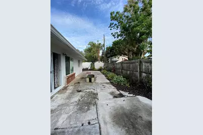 2133 Bougainvillea Street, Sarasota, FL 34239 - Photo 21