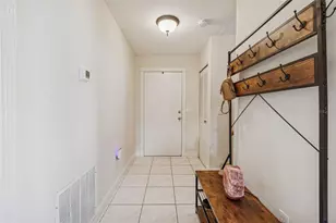 4181 Center Pointe Cir, Sarasota, FL 34233 - Photo 27