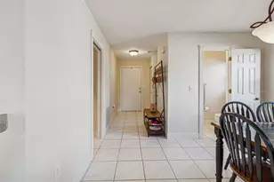 4181 Center Pointe Cir, Sarasota, FL 34233 - Photo 23