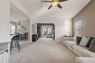 4181 Center Pointe Cir, Sarasota, FL 34233 - Photo 5