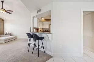 4181 Center Pointe Cir, Sarasota, FL 34233 - Photo 13