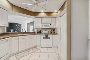 4181 Center Pointe Cir, Sarasota, FL 34233 - Photo 15