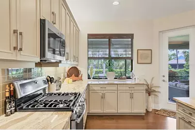 895 Seascape Place, Sarasota, FL 34240 - Photo 11