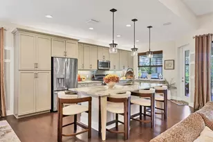 895 Seascape Pl, Sarasota, FL 34240 - Photo 9