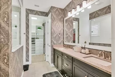 895 Seascape Place, Sarasota, FL 34240 - Photo 19