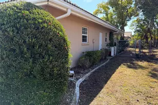 3312 Springmill Cir, Sarasota, FL 34239 - Photo 5