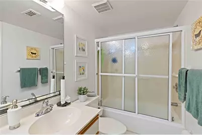 7847 Eagle Creek Drive, Sarasota, FL 34243 - Photo 19