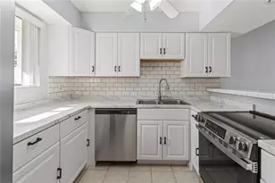 1801 Gulf Dr N, Bradenton Beach, FL 34217 - Photo 31