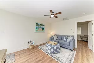 1603 Gulf Dr N, Bradenton Beach, FL 34217 - Photo 5