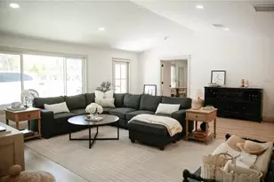 4646 Gleason Ave, Sarasota, FL 34242 - Photo 7