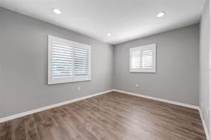 3372 Tyne Ln, Sarasota, FL 34232 - Photo 15