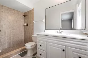 3372 Tyne Ln, Sarasota, FL 34232 - Photo 23