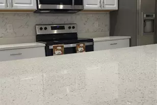 481 Saturn Ave, Sarasota, FL 34243 - Photo 15