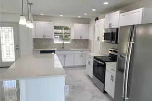 481 Saturn Ave, Sarasota, FL 34243 - Photo 13